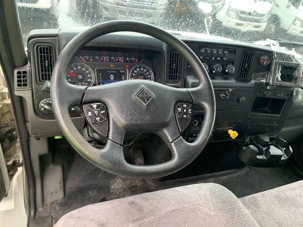Medium Duty Box Truck-Light and Medium Duty Trucks-International-2020-MV607-South Plainfield-NJ-180,230\n\t\tmiles-$ 48,500 - Image 16