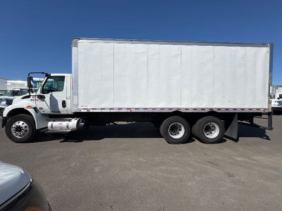 Medium Duty Box Truck-Light and Medium Duty Trucks-International-2020-MV607-South Plainfield-NJ-193,386\n\t\tmiles-$ 46,750 - Image 4