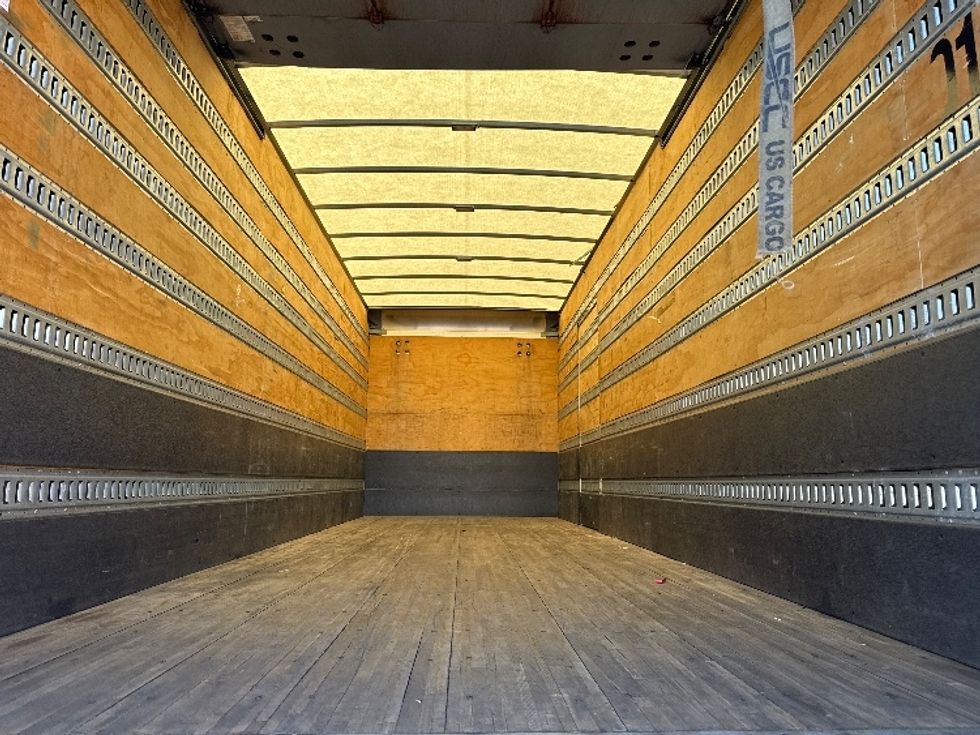 Medium Duty Box Truck-Light and Medium Duty Trucks-International-2020-MV607-South Plainfield-NJ-193,386\n\t\tmiles-$ 46,750 - Image 9