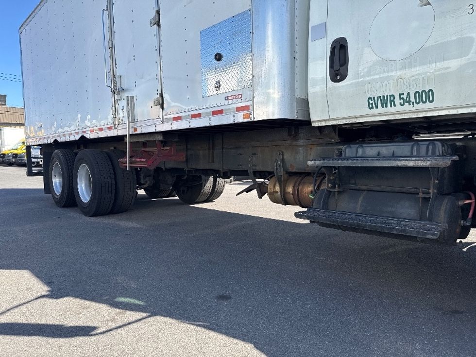 Medium Duty Box Truck-Light and Medium Duty Trucks-International-2020-MV607-South Plainfield-NJ-193,386\n\t\tmiles-$ 46,750 - Image 13