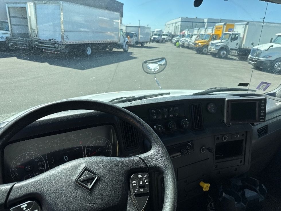 Medium Duty Box Truck-Light and Medium Duty Trucks-International-2020-MV607-South Plainfield-NJ-193,386\n\t\tmiles-$ 46,750 - Image 17