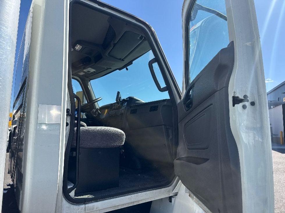 Medium Duty Box Truck-Light and Medium Duty Trucks-International-2020-MV607-South Plainfield-NJ-193,386\n\t\tmiles-$ 46,750 - Image 20