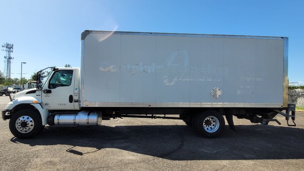 Medium Duty Box Truck-Light and Medium Duty Trucks-International-2020-MV607-South Plainfield-NJ-234,594\n\t\tmiles-$ 43,750 - Image 4
