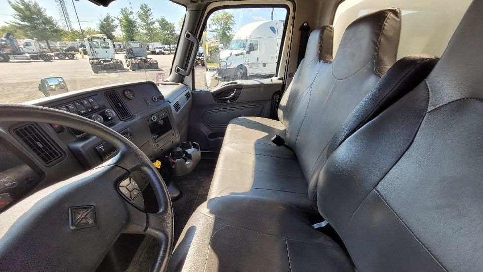 Medium Duty Box Truck-Light and Medium Duty Trucks-International-2020-MV607-South Plainfield-NJ-234,594\n\t\tmiles-$ 43,750 - Image 19