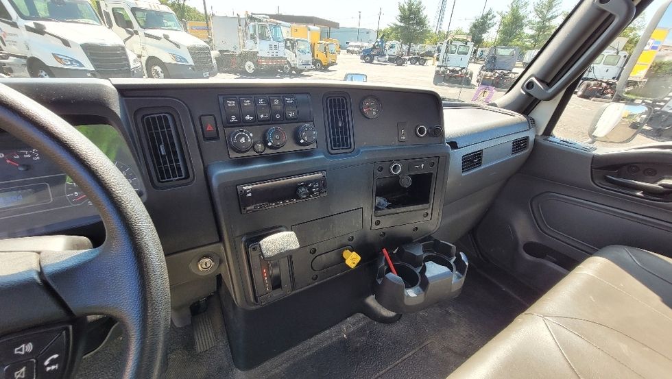 Medium Duty Box Truck-Light and Medium Duty Trucks-International-2020-MV607-South Plainfield-NJ-234,594\n\t\tmiles-$ 43,750 - Image 18