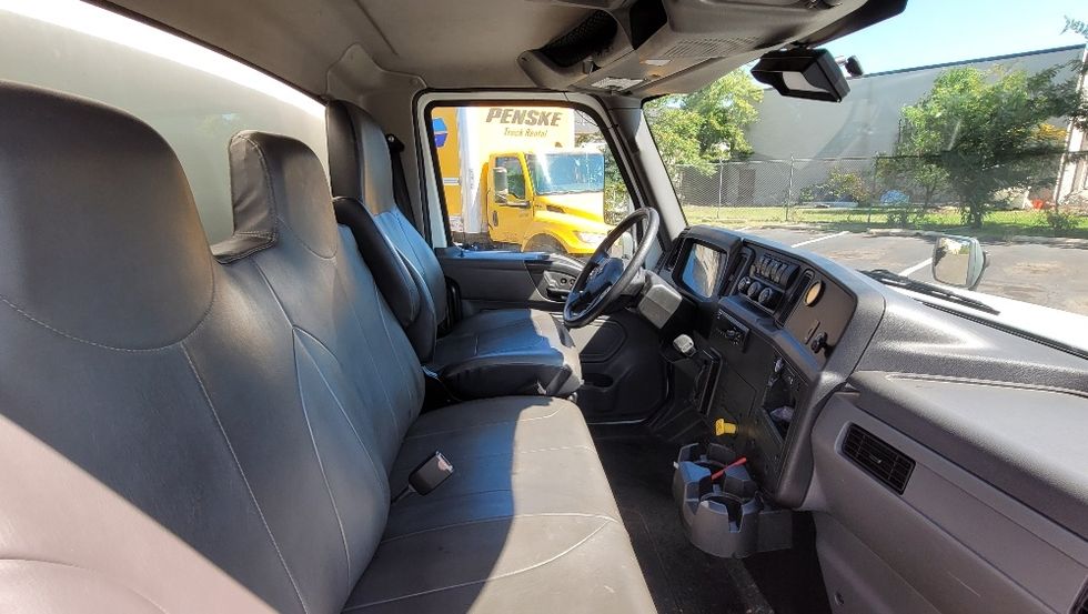 Medium Duty Box Truck-Light and Medium Duty Trucks-International-2020-MV607-South Plainfield-NJ-234,594\n\t\tmiles-$ 43,750 - Image 22