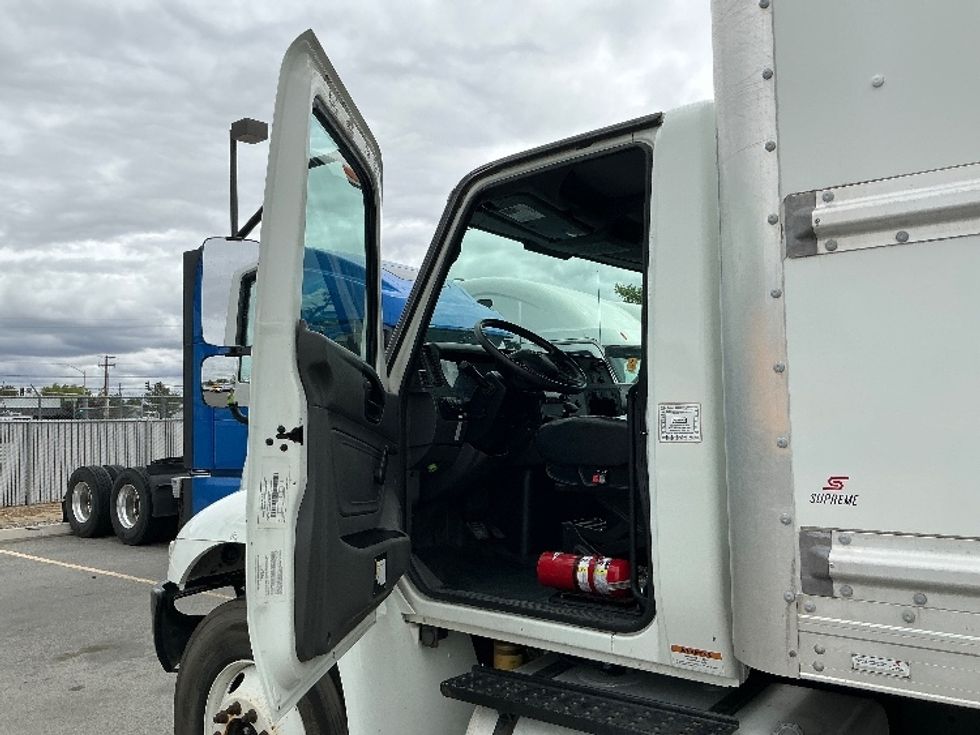 Medium Duty Box Truck-Light and Medium Duty Trucks-International-2020-MV607-Sparks-NV-112,705\n\t\tmiles-$ 55,750 - Image 16
