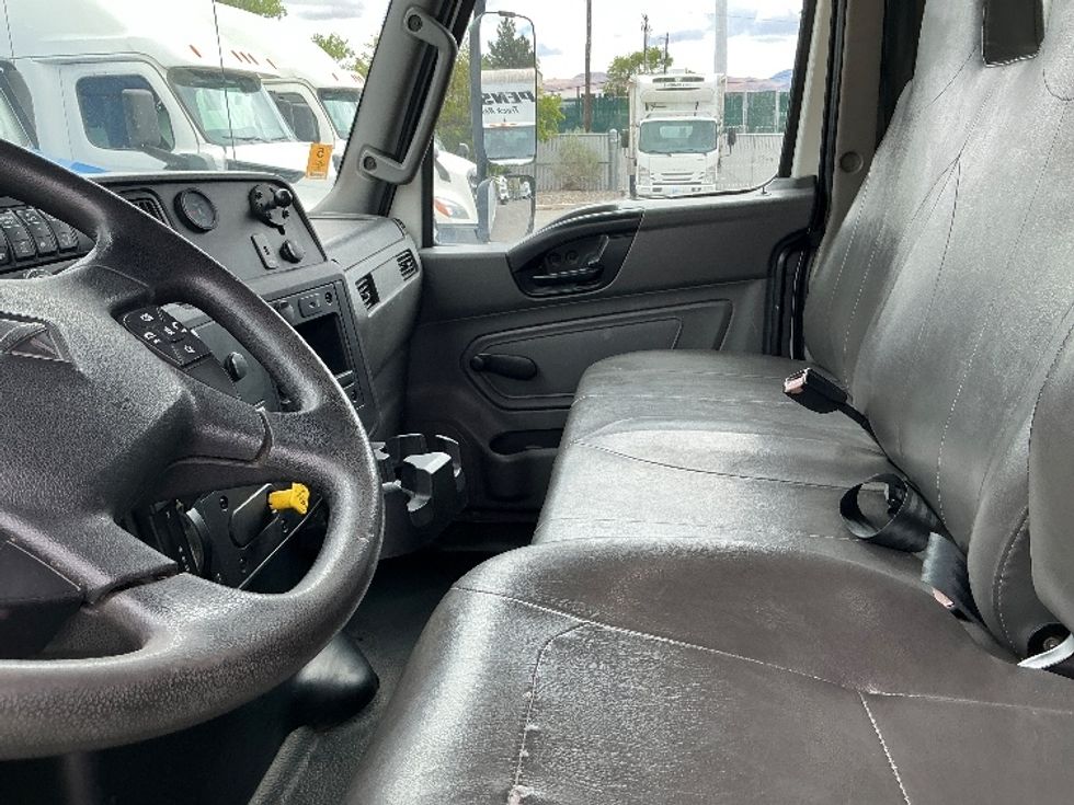 Medium Duty Box Truck-Light and Medium Duty Trucks-International-2020-MV607-Sparks-NV-112,705\n\t\tmiles-$ 55,750 - Image 19