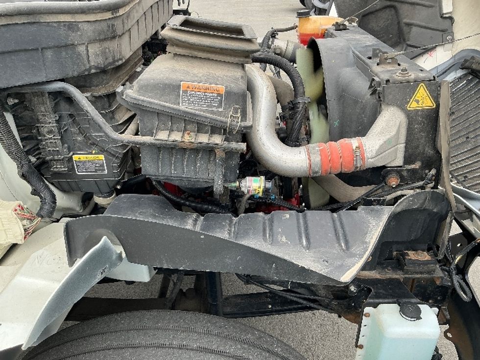Medium Duty Box Truck-Light and Medium Duty Trucks-International-2020-MV607-Sparks-NV-112,705\n\t\tmiles-$ 55,750 - Image 23