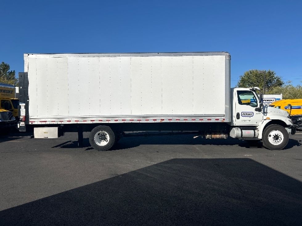 Medium Duty Box Truck-Light and Medium Duty Trucks-International-2020-MV607-Sparks-NV-180,097\n\t\tmiles-$ 53,750 - Image 15