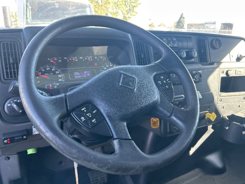 Medium Duty Box Truck-Light and Medium Duty Trucks-International-2020-MV607-Sparks-NV-180,097\n\t\tmiles-$ 53,750 - Image 17