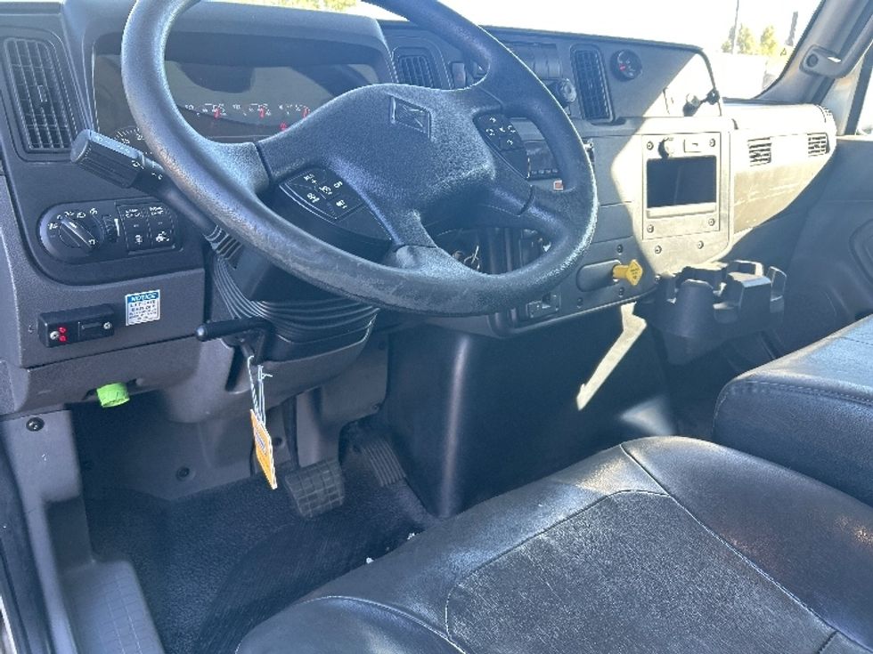 Medium Duty Box Truck-Light and Medium Duty Trucks-International-2020-MV607-Sparks-NV-180,097\n\t\tmiles-$ 53,750 - Image 18