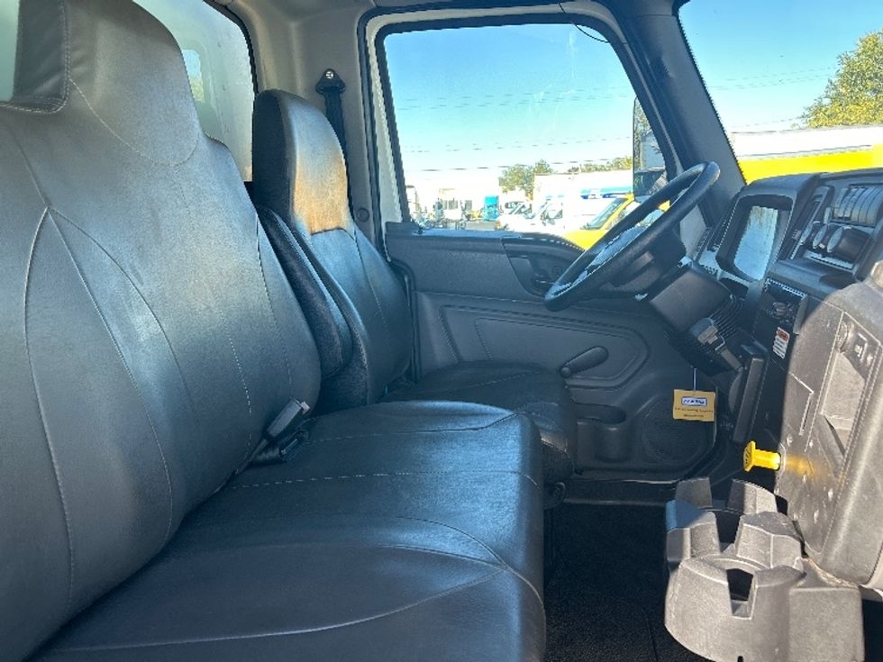 Medium Duty Box Truck-Light and Medium Duty Trucks-International-2020-MV607-Sparks-NV-180,097\n\t\tmiles-$ 53,750 - Image 22