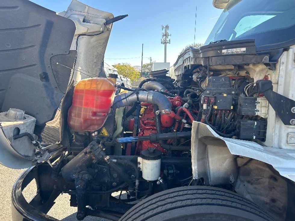 Medium Duty Box Truck-Light and Medium Duty Trucks-International-2020-MV607-Sparks-NV-180,097\n\t\tmiles-$ 53,750 - Image 24