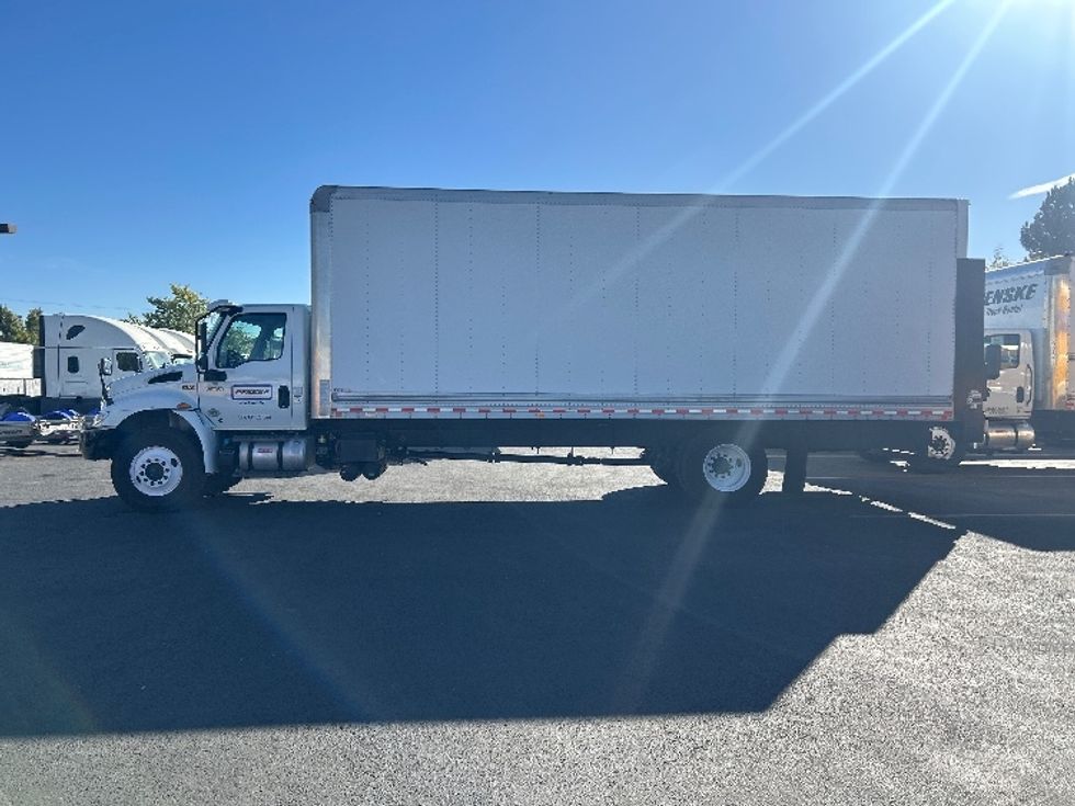 Medium Duty Box Truck-Light and Medium Duty Trucks-International-2020-MV607-Sparks-NV-180,097\n\t\tmiles-$ 53,750 - Image 4