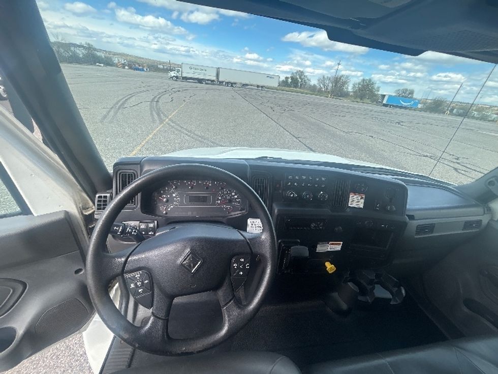 Medium Duty Box Truck-Light and Medium Duty Trucks-International-2020-MV607-Spokane Valley-WA-135,549\n\t\tmiles-$ 57,500 - Image 18