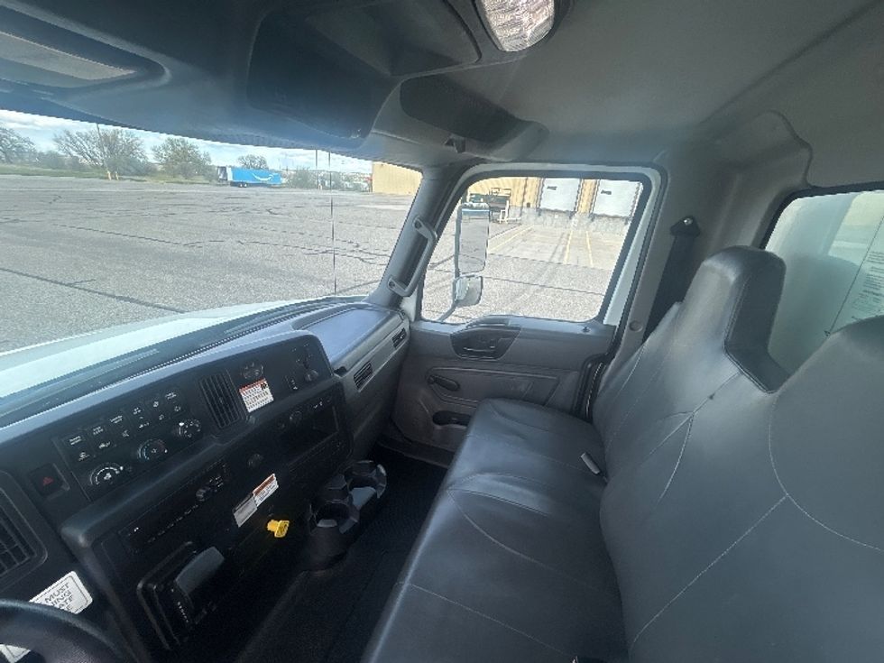 Medium Duty Box Truck-Light and Medium Duty Trucks-International-2020-MV607-Spokane Valley-WA-135,549\n\t\tmiles-$ 57,500 - Image 19