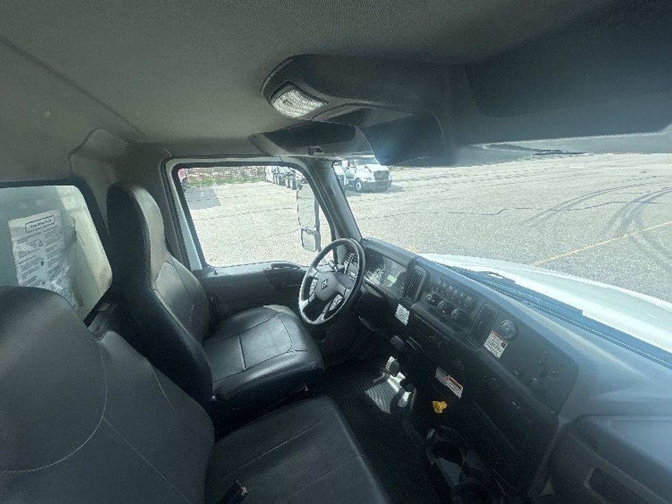Medium Duty Box Truck-Light and Medium Duty Trucks-International-2020-MV607-Spokane Valley-WA-135,549\n\t\tmiles-$ 57,500 - Image 22