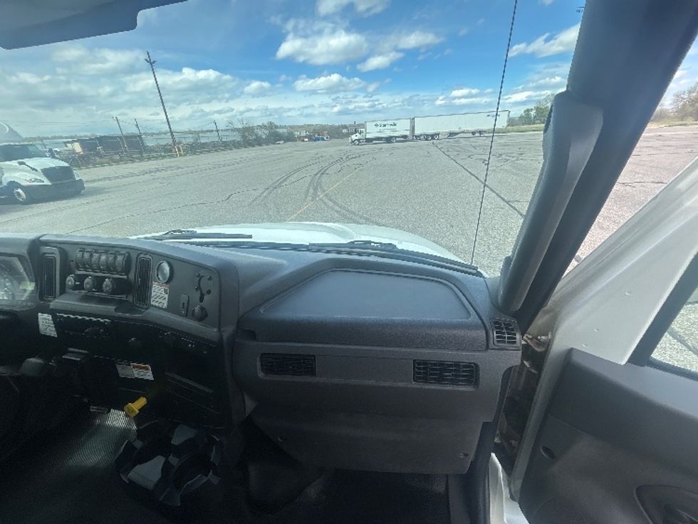 Medium Duty Box Truck-Light and Medium Duty Trucks-International-2020-MV607-Spokane Valley-WA-135,549\n\t\tmiles-$ 57,500 - Image 21