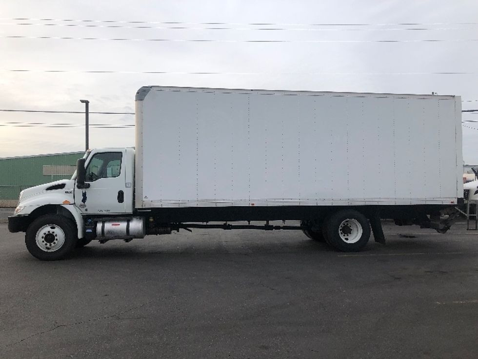 Medium Duty Box Truck-Light and Medium Duty Trucks-International-2020-MV607-Spokane Valley-WA-137,670\n\t\tmiles-$ 57,500 - Image 4