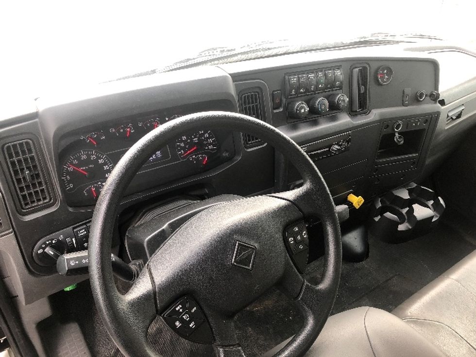 Medium Duty Box Truck-Light and Medium Duty Trucks-International-2020-MV607-Spokane Valley-WA-137,670\n\t\tmiles-$ 57,500 - Image 17