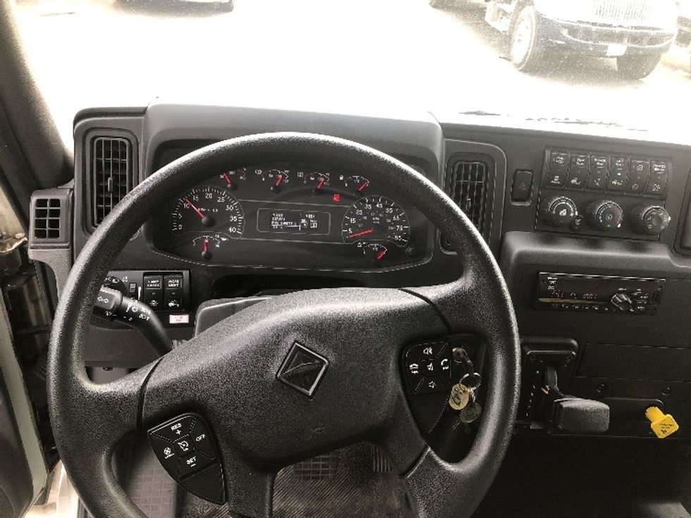 Medium Duty Box Truck-Light and Medium Duty Trucks-International-2020-MV607-Spokane Valley-WA-137,670\n\t\tmiles-$ 57,500 - Image 18