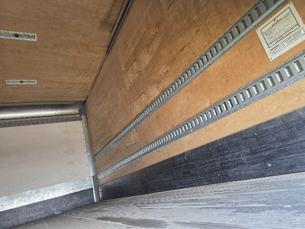 Medium Duty Box Truck-Light and Medium Duty Trucks-International-2020-MV607-Spokane Valley-WA-194,497\n\t\tmiles-$ 39,500 - Image 12