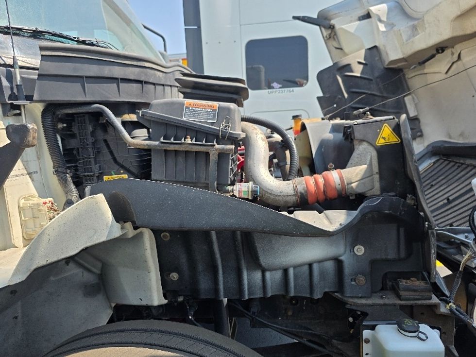 Medium Duty Box Truck-Light and Medium Duty Trucks-International-2020-MV607-Spokane Valley-WA-194,497\n\t\tmiles-$ 39,500 - Image 22