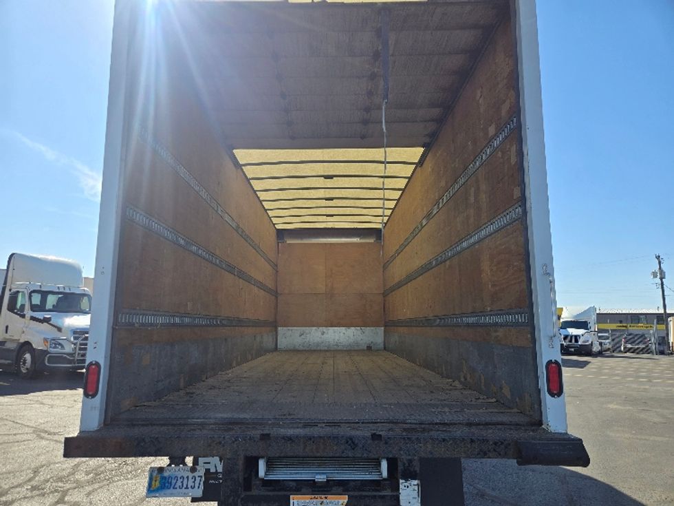 Medium Duty Box Truck-Light and Medium Duty Trucks-International-2020-MV607-Spokane Valley-WA-232,320\n\t\tmiles-$ 41,000 - Image 8