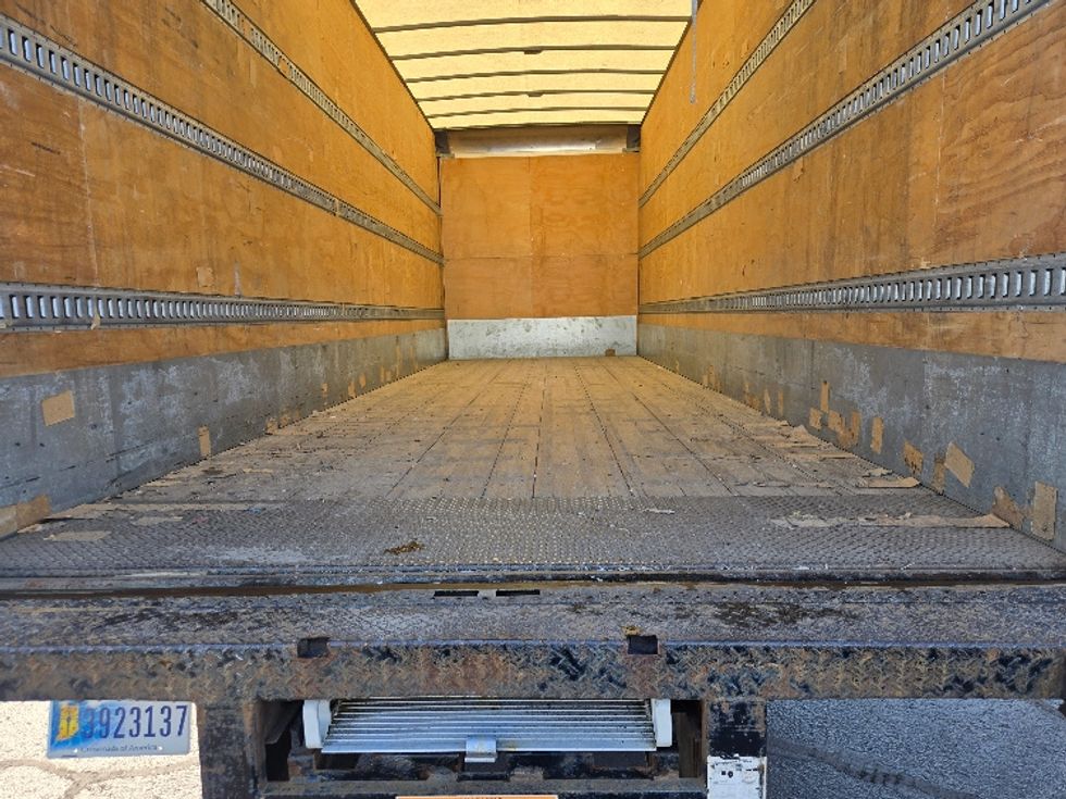 Medium Duty Box Truck-Light and Medium Duty Trucks-International-2020-MV607-Spokane Valley-WA-232,320\n\t\tmiles-$ 41,000 - Image 9