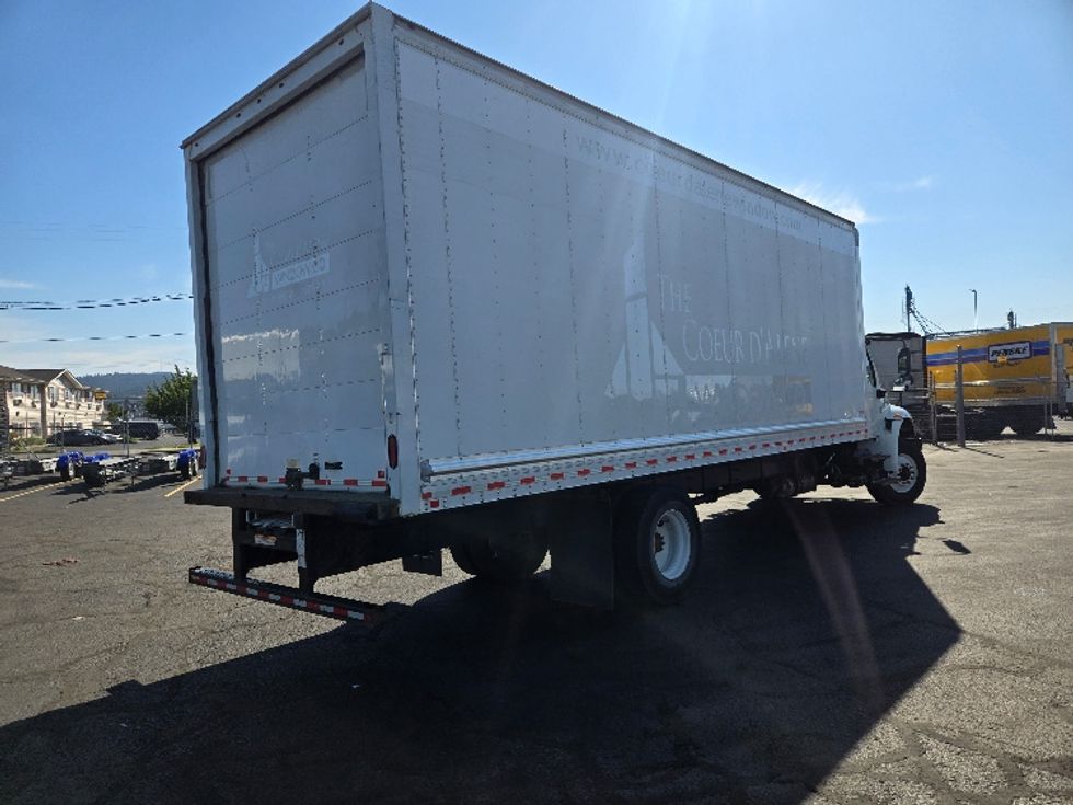 Medium Duty Box Truck-Light and Medium Duty Trucks-International-2020-MV607-Spokane Valley-WA-232,320\n\t\tmiles-$ 41,000 - Image 12