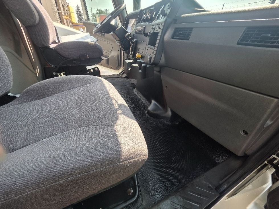 Medium Duty Box Truck-Light and Medium Duty Trucks-International-2020-MV607-Spokane Valley-WA-67,731\n\t\tmiles-$ 55,000 - Image 22