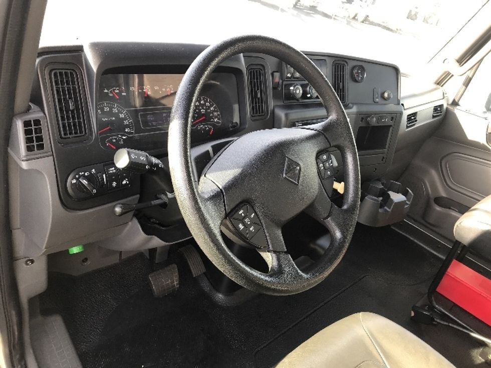 Medium Duty Box Truck-Light and Medium Duty Trucks-International-2020-MV607-Spokane Valley-WA-78,315\n\t\tmiles-$ 51,500 - Image 16