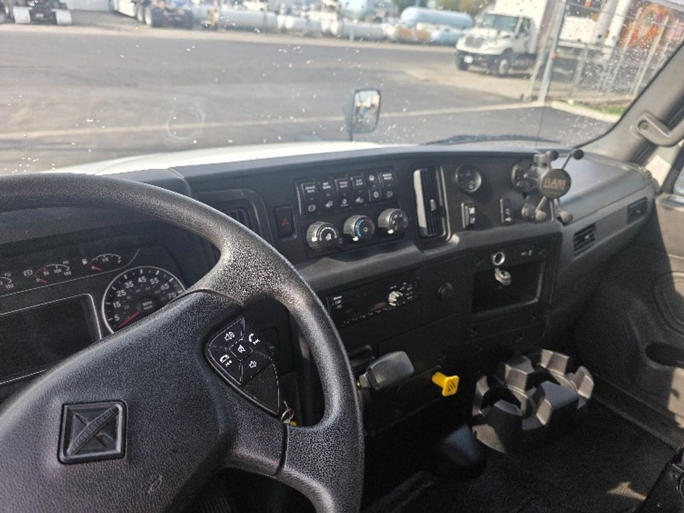 Medium Duty Box Truck-Light and Medium Duty Trucks-International-2020-MV607-Spokane Valley-WA-78,355\n\t\tmiles-$ 53,250 - Image 18