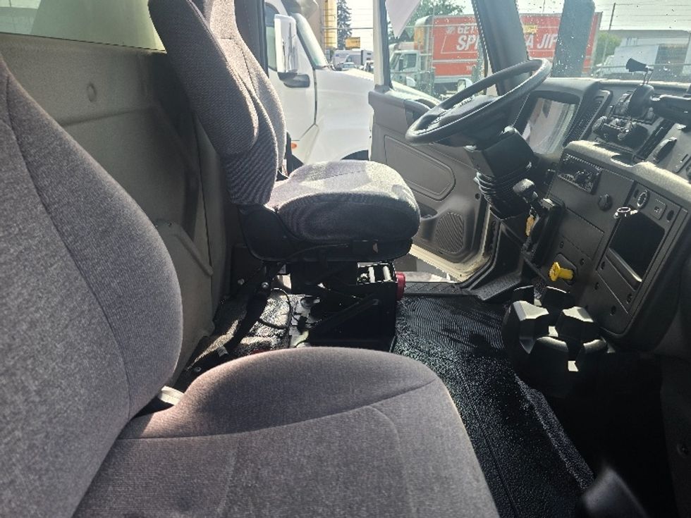 Medium Duty Box Truck-Light and Medium Duty Trucks-International-2020-MV607-Spokane Valley-WA-78,355\n\t\tmiles-$ 53,250 - Image 21
