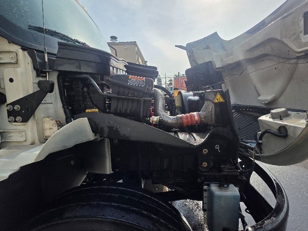 Medium Duty Box Truck-Light and Medium Duty Trucks-International-2020-MV607-Spokane Valley-WA-78,355\n\t\tmiles-$ 53,250 - Image 23