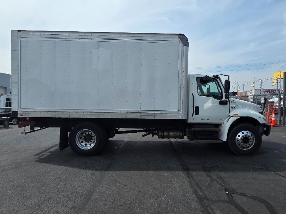 Medium Duty Box Truck-Light and Medium Duty Trucks-International-2020-MV607-Spokane Valley-WA-79,582\n\t\tmiles-$ 51,000 - Image 15