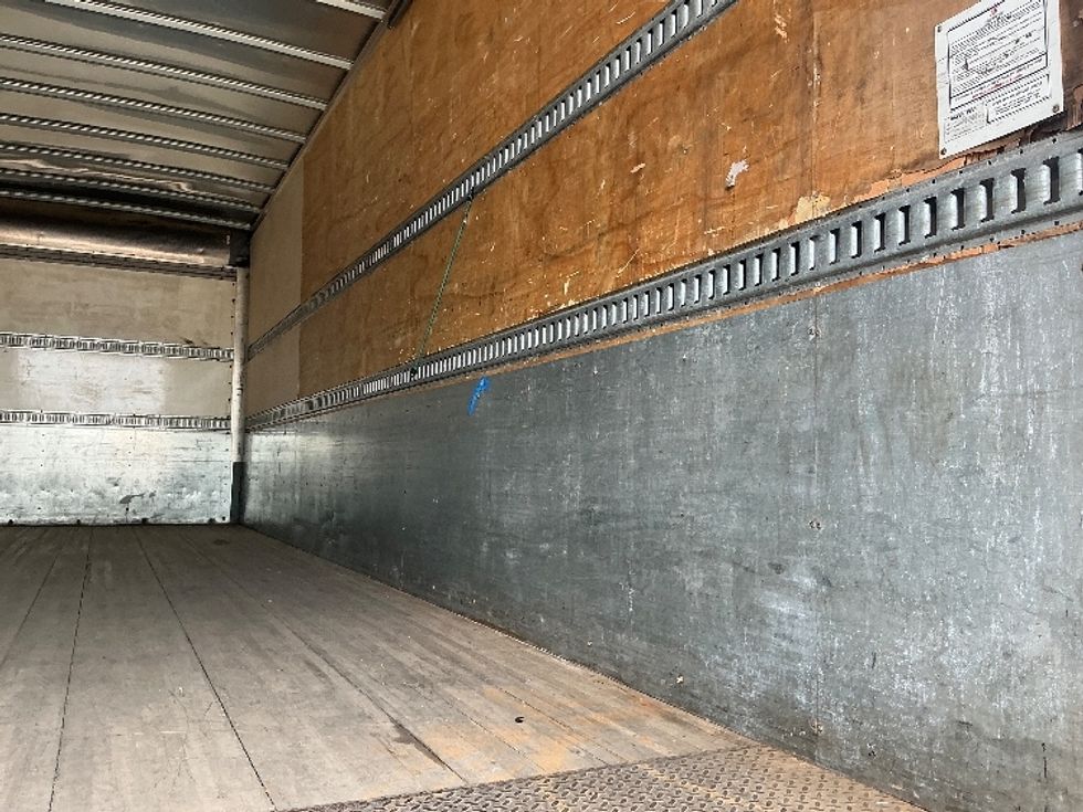 Medium Duty Box Truck-Light and Medium Duty Trucks-International-2020-MV607-Springfield-MA-179,279\n\t\tmiles-$ 51,500 - Image 12