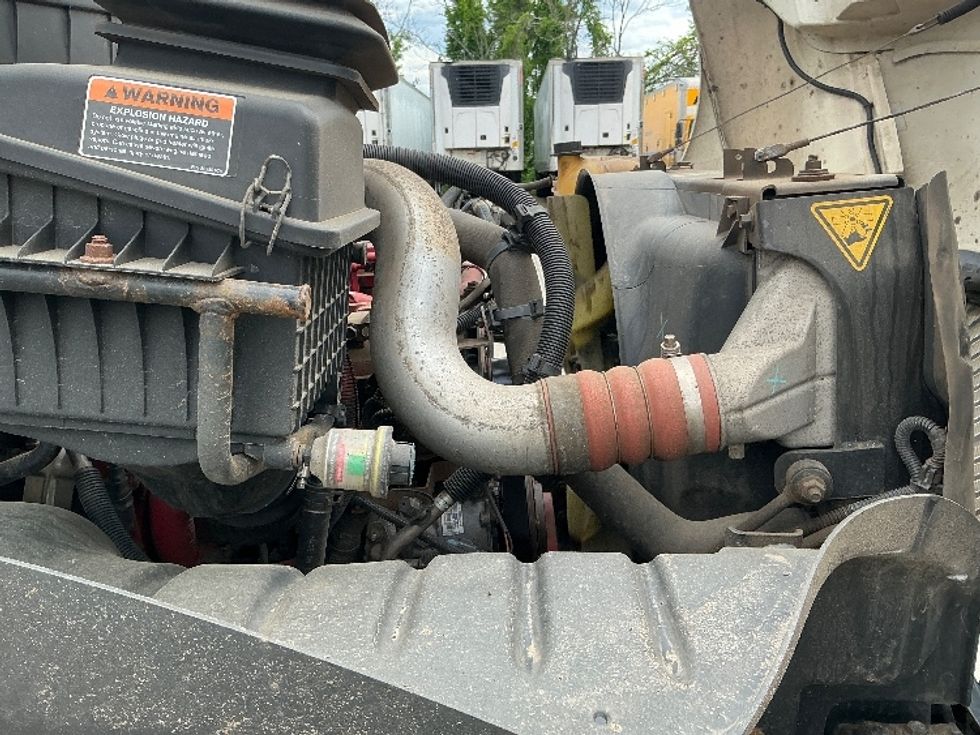 Medium Duty Box Truck-Light and Medium Duty Trucks-International-2020-MV607-Springfield-MA-179,279\n\t\tmiles-$ 51,500 - Image 23