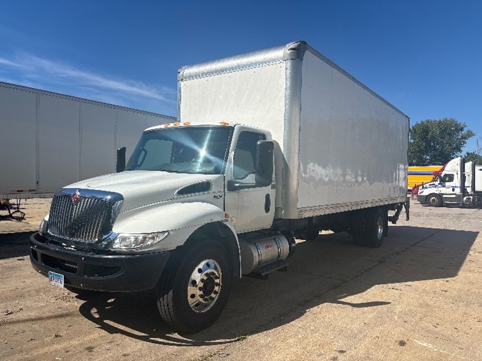 Medium Duty Box Truck-Light and Medium Duty Trucks-International-2020-MV607-Springfield-MA-34,149\n\t\tmiles-$ 71,250 - Image 3