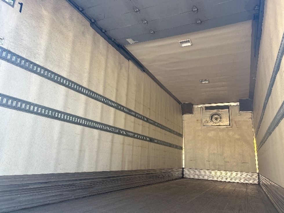 Medium Duty Box Truck-Light and Medium Duty Trucks-International-2020-MV607-Springfield-MA-61,388\n\t\tmiles-$ 59,750 - Image 11