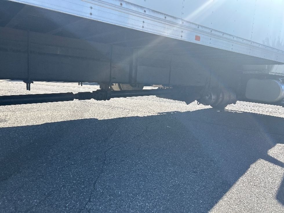 Medium Duty Box Truck-Light and Medium Duty Trucks-International-2020-MV607-Springfield-MA-61,388\n\t\tmiles-$ 59,750 - Image 14