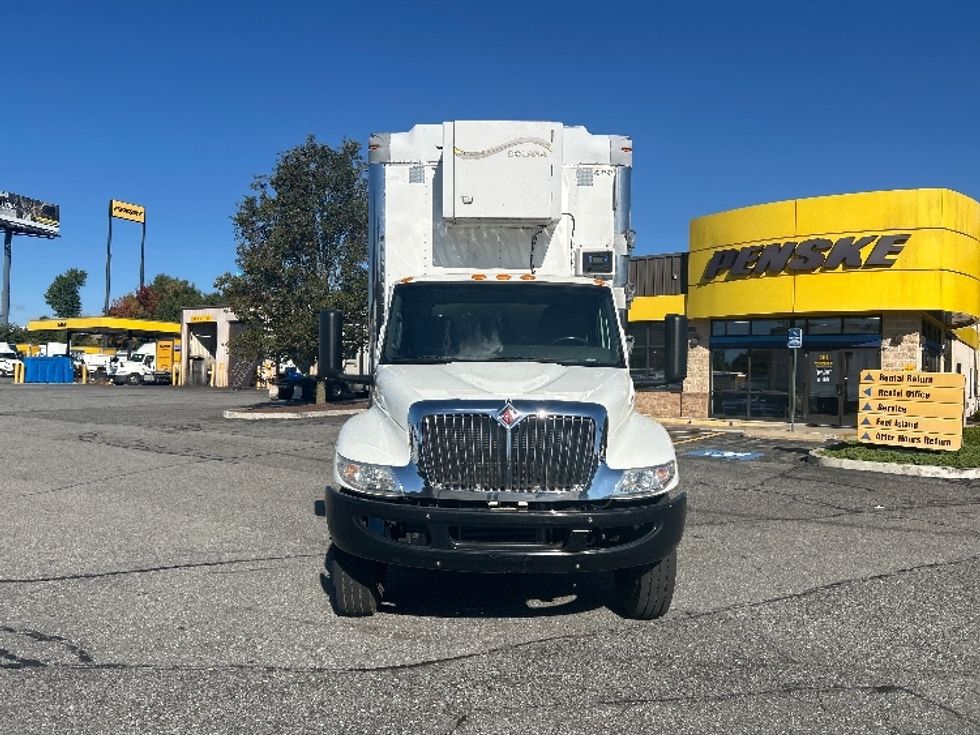Medium Duty Box Truck-Light and Medium Duty Trucks-International-2020-MV607-Springfield-MA-61,388\n\t\tmiles-$ 59,750 - Image 2