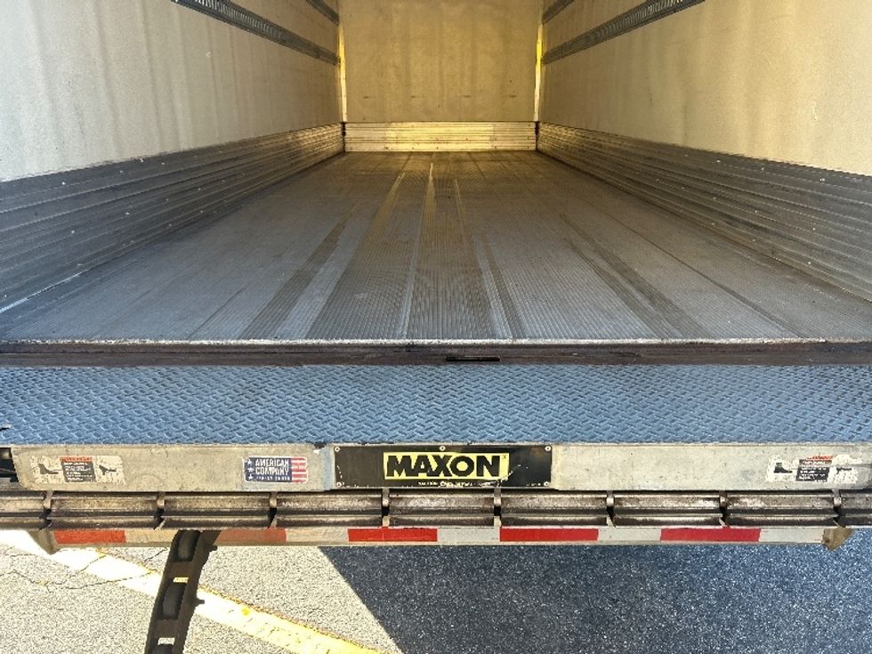 Medium Duty Box Truck-Light and Medium Duty Trucks-International-2020-MV607-Springfield-MA-63,066\n\t\tmiles-$ 59,500 - Image 10