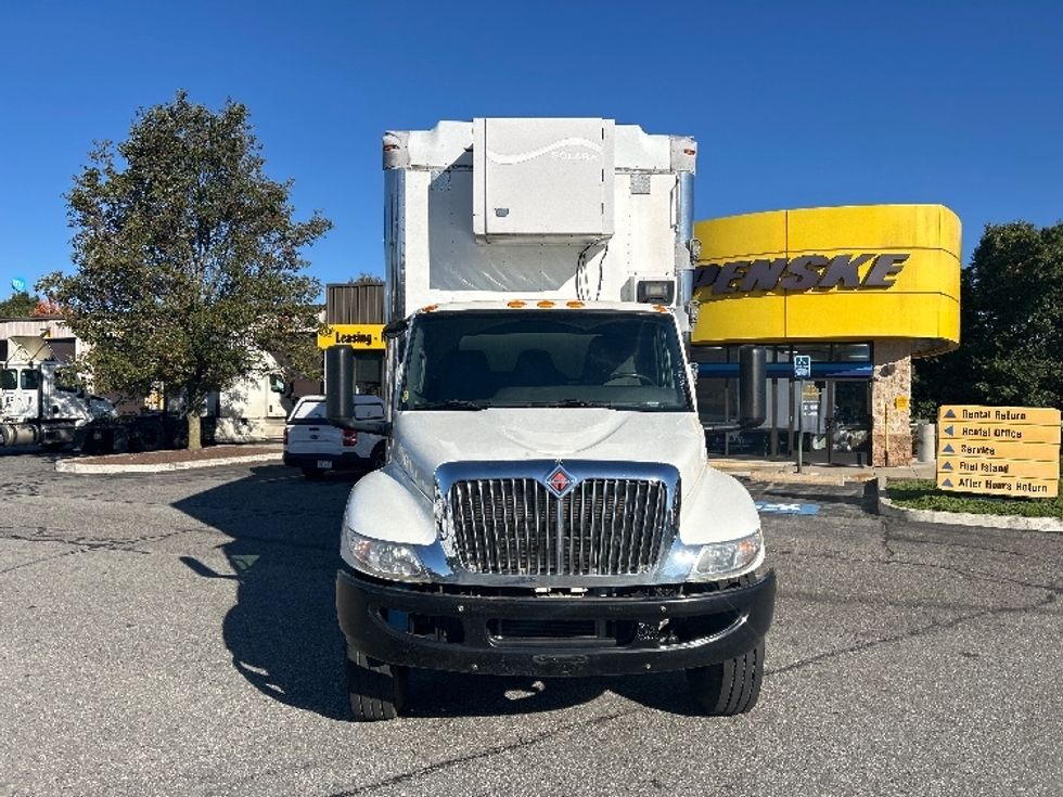 Medium Duty Box Truck-Light and Medium Duty Trucks-International-2020-MV607-Springfield-MA-63,066\n\t\tmiles-$ 59,500 - Image 2