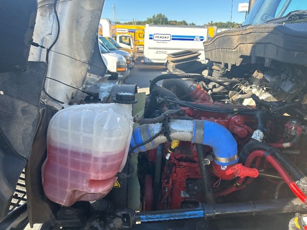 Medium Duty Box Truck-Light and Medium Duty Trucks-International-2020-MV607-Springfield-MA-63,066\n\t\tmiles-$ 59,500 - Image 24