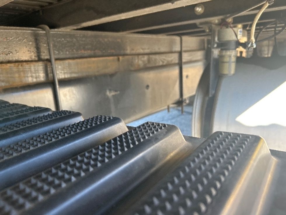 Medium Duty Box Truck-Light and Medium Duty Trucks-International-2020-MV607-Springfield-MA-63,066\n\t\tmiles-$ 59,500 - Image 5