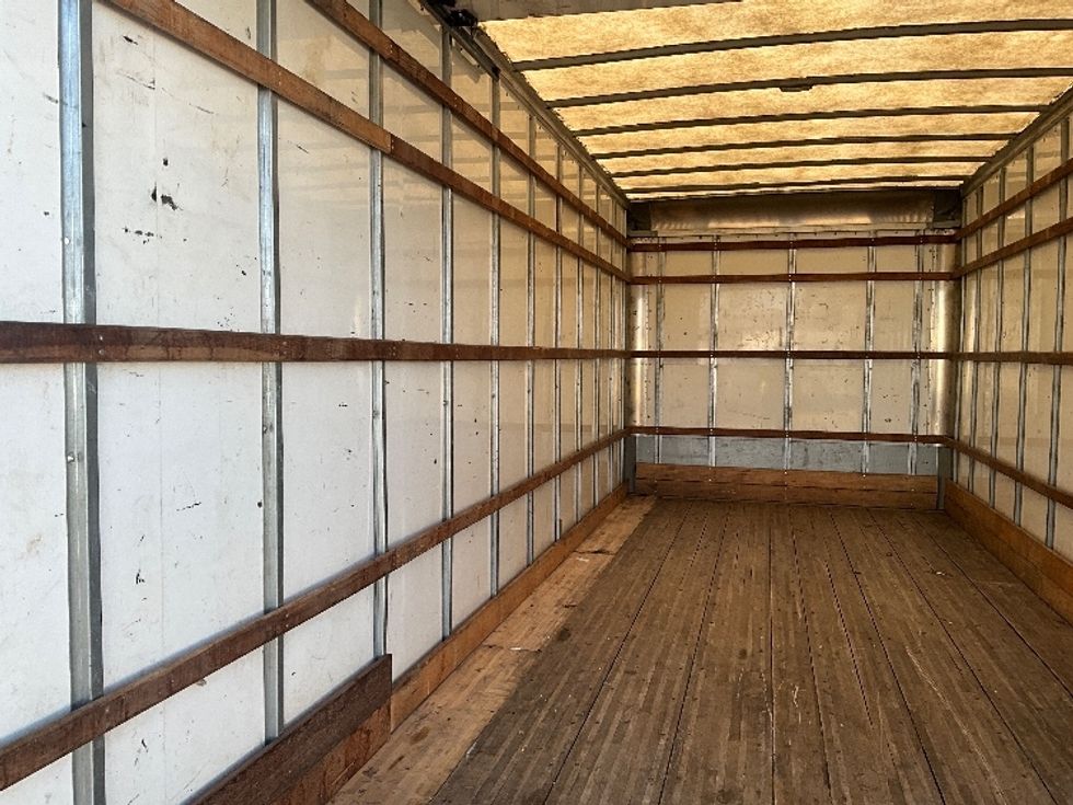 Medium Duty Box Truck-Light and Medium Duty Trucks-International-2020-MV607-Springfield-MO-168,823\n\t\tmiles-$ 33,500 - Image 11