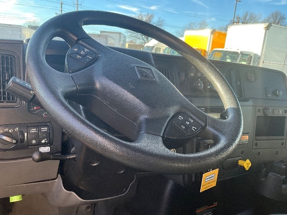 Medium Duty Box Truck-Light and Medium Duty Trucks-International-2020-MV607-Springfield-MO-168,823\n\t\tmiles-$ 33,500 - Image 18