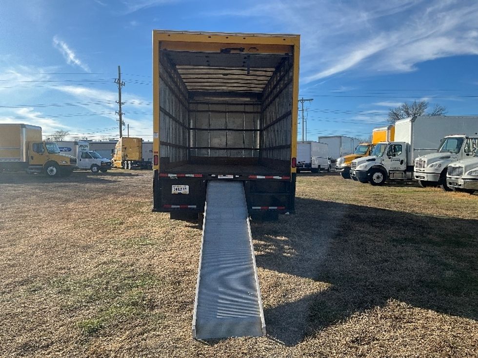 Medium Duty Box Truck-Light and Medium Duty Trucks-International-2020-MV607-Springfield-MO-168,823\n\t\tmiles-$ 33,500 - Image 9